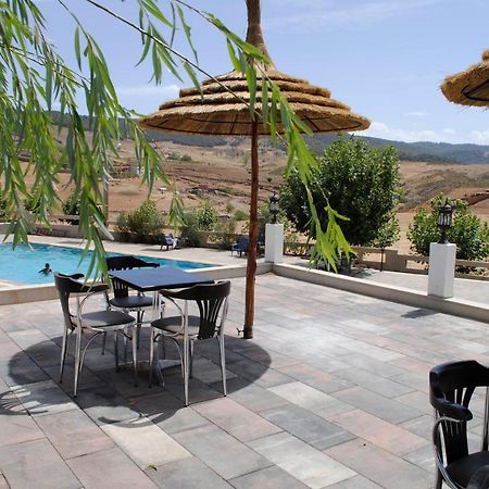 Tamanoucht Hotel Ifrane  Exterior photo